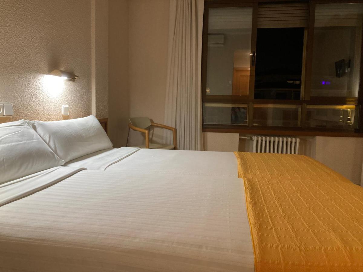 סלאמנקה Hotel Condal מראה חיצוני תמונה