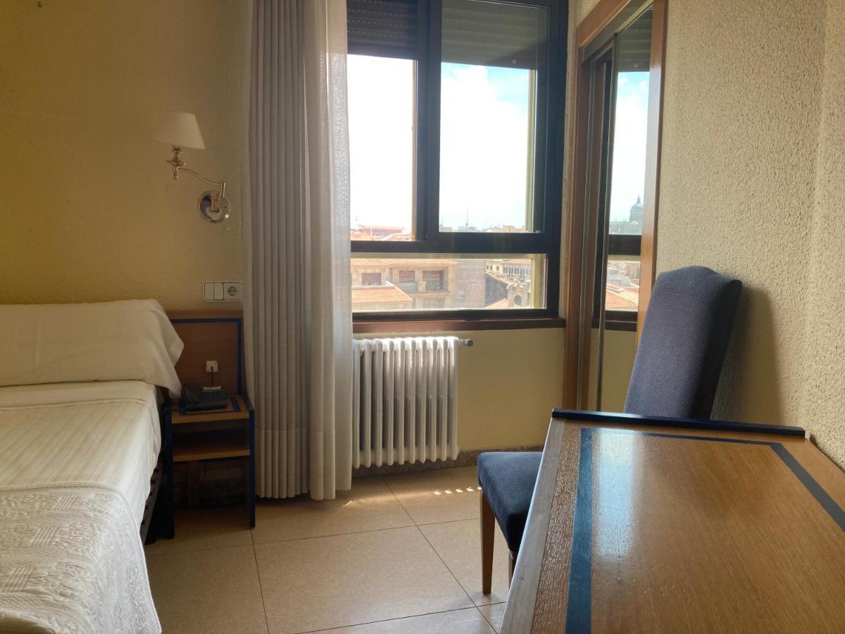 סלאמנקה Hotel Condal מראה חיצוני תמונה