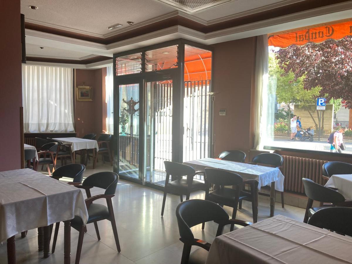 סלאמנקה Hotel Condal מראה חיצוני תמונה